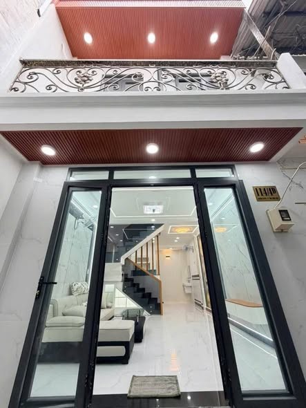 NHÀ PHỐ VỊ TRÍ ĐẸP NGAY BIA TIGER