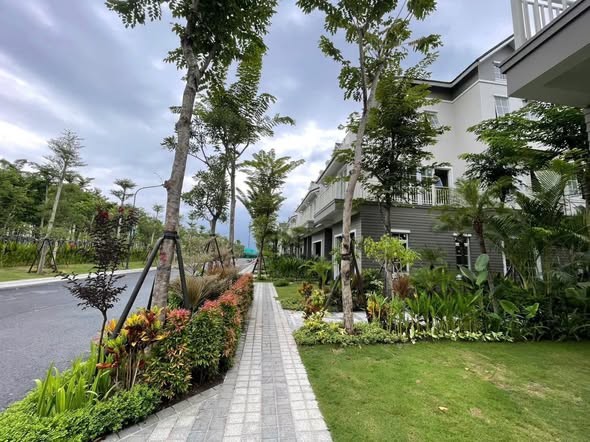 🔥 NHÀ PHỐ VƯỜN ECO RETREAT LONG AN CHỈ TỪ 5,9 TỶ – THANH TOÁN 10% ĐẾN KHI NHẬN NHÀ