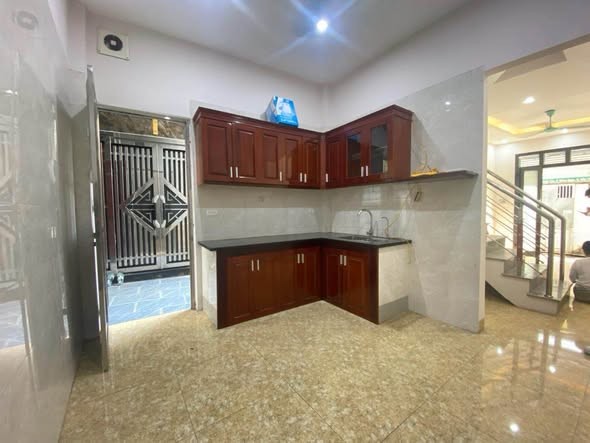 💥 GẦN CIPUTRA - CHỦ CẦN 🛟 8,3 TỶ, NỞ HẬU, Ô TÔ QUA NHÀ, NGÕ THÔNG KINH, LÔ GÓC 35m2 x 5 TẦNG 💥