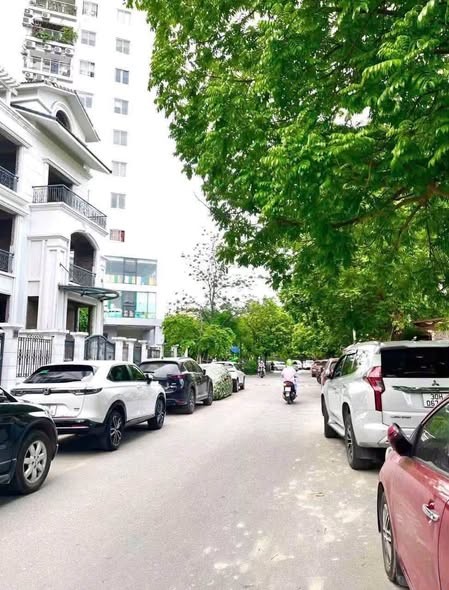 🔥 BIỆT THỰ LIỀN KỀ – TÂY HỒ | 132M² | 5 TẦNG | MT 8.5M | THANG MÁY | HẦM RIÊNG | VỊ TRÍ ĐẸP | AN SINH ĐẲNG CẤP🔥 - Ảnh 5
