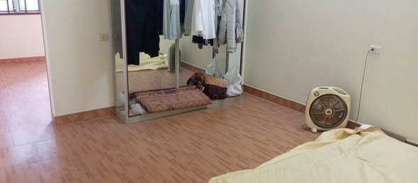 Cần tiền bán gấp nhà 2 tầng 1 tum mặt đường Võ Nguyên Gíap ở tổ 8 Nam Thanh phường Mường Thanh
