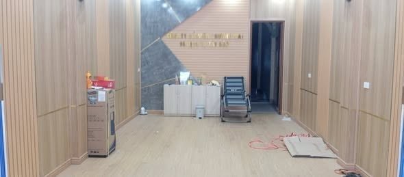 Cần tiền bán gấp nhà 2 tầng 1 tum mặt đường Võ Nguyên Gíap ở tổ 8 Nam Thanh phường Mường Thanh