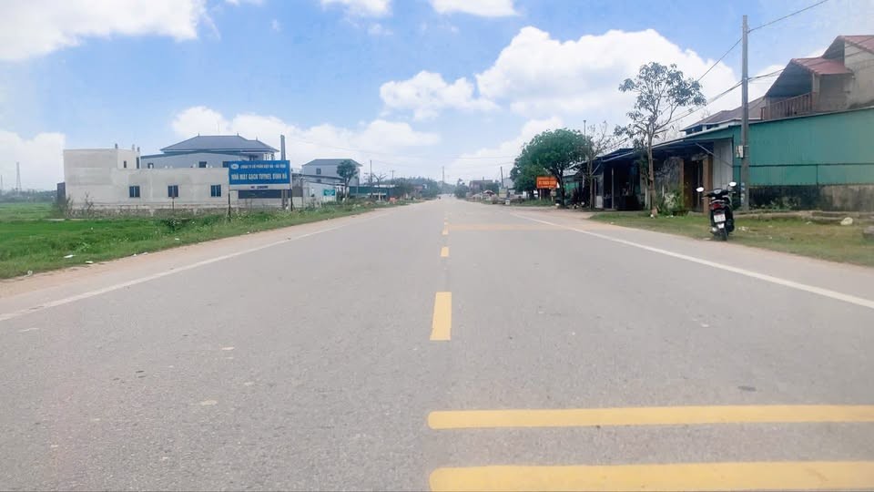 Đất mặt đường tỉnh lộ 17, Thôn Tân Lộc, Nam Điền cũ, xã Thạch Xuân, tỉnh Hà Tĩnh - Ảnh 1