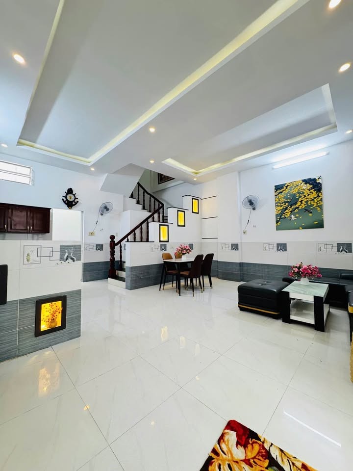 Nhà Trệt Lầu Đúc DT Rộng - Mới Đẹp 3PN - Hẻm 124 Đường Phạm Ngũ Lão Trung Tâm Ninh Kiều Cần Thơ - Ảnh 1