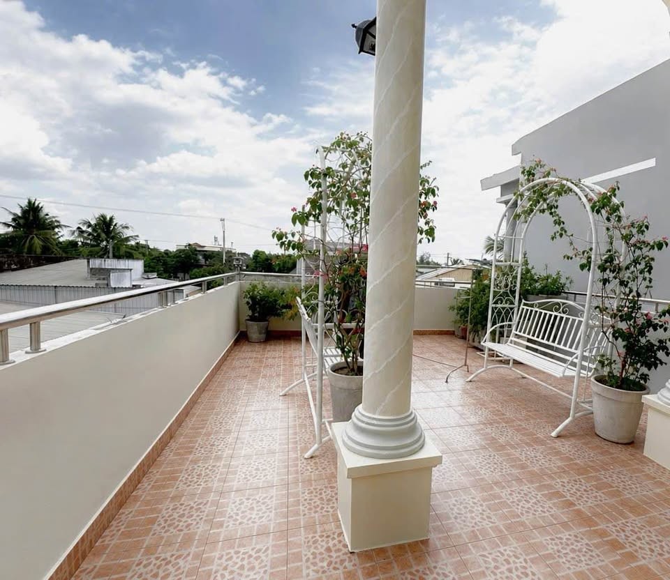 BÁN NHÀ TRUNG TÂM – SÂN ĐẬU Ô TÔ – DIỆN TÍCH ĐẤT 130,1 m² - HOÀN CÔNG SỞ HỮU NHÀ DT: 170,9 m² - Ảnh 3