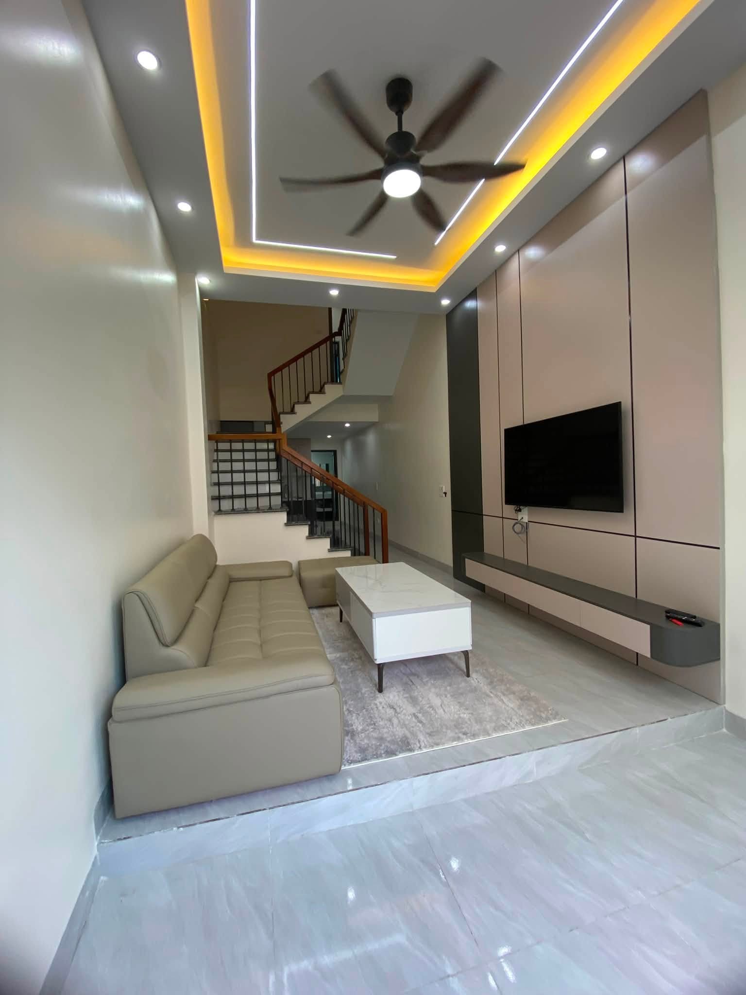 GIẢM CHÀO về nhỉnh 1tỷ9  😱 - 2 tầng trung tâm Trường Thi - Ảnh 1