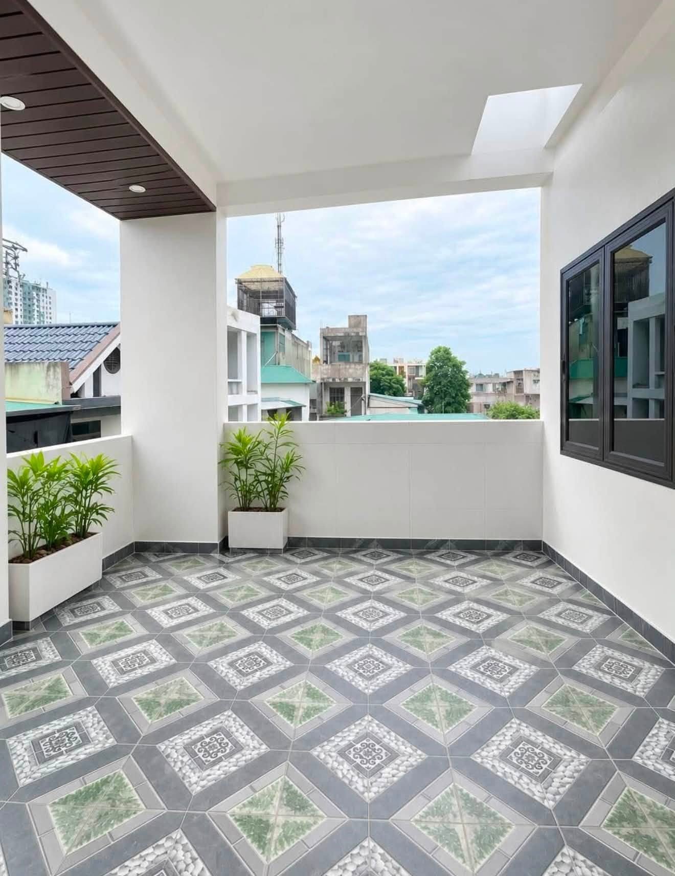NHÀ ĐẸP 3 TẦNG – GẦN CHỢ ĐẦU MỐI ĐÔNG HƯƠNG - Ảnh 3