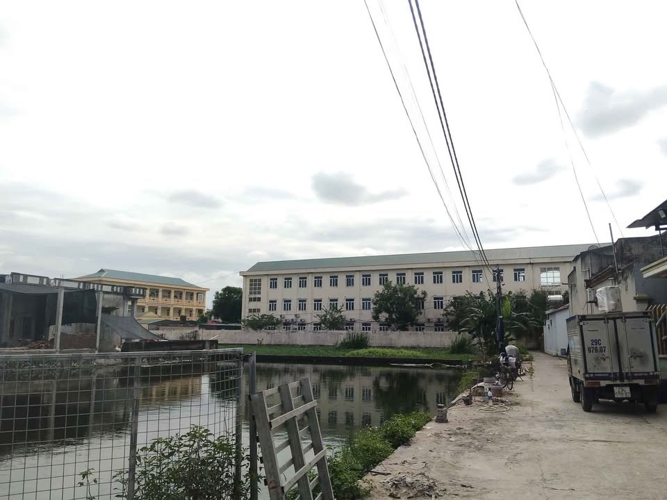 Chỉ hơn 1tỷ Nhà 2tầng đẹp rộng thoáng mát. TT phường Quảng Tâm.