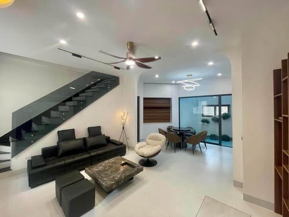 🏠 NHÀ 3 TẦNG MỚI TINH – GẦN CĐ SƯ PHẠM