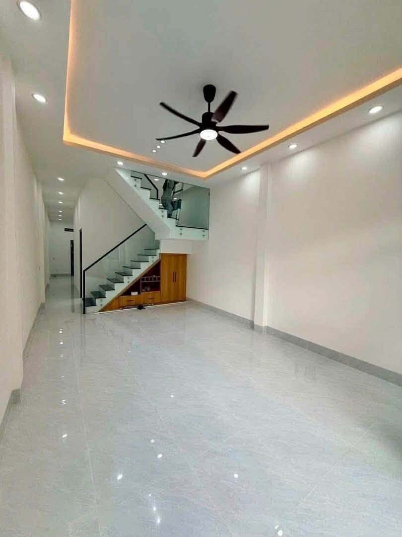 - Bán nhà 1 lầu đường Lý Phật Mã , Sao Mai , Bình Khánh cũ.