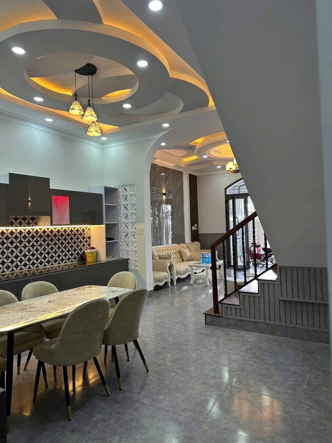 NHÀ BIỆT THỰ KHU HOÀNG HẢO, THANH ĐỨC, LONG HỒ, VĨNH LONG.
