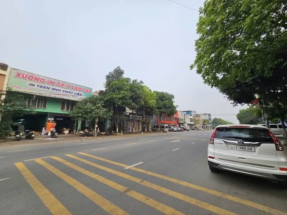 🚨 BÁN GẤP TRONG 3 NGÀY | HIẾM NHÀ 2 TẦNG TRẦN PHÚ | 200m² | ĐANG CÓ DÒNG TIỀN | CHỈ 7,XXX TỶ - Ảnh 2