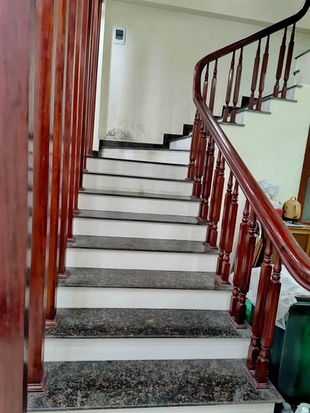 BÁN NHÀ CÙ CHÍNH LAN BẮC CƯỜNG