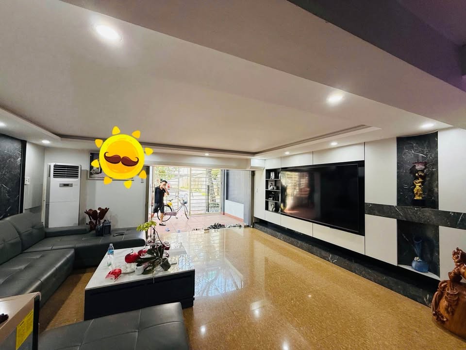 Cần tìm chủ nhân mới cho căn nhà đẹp tại khu đô thị HKA Cao Xanh - Ảnh 1
