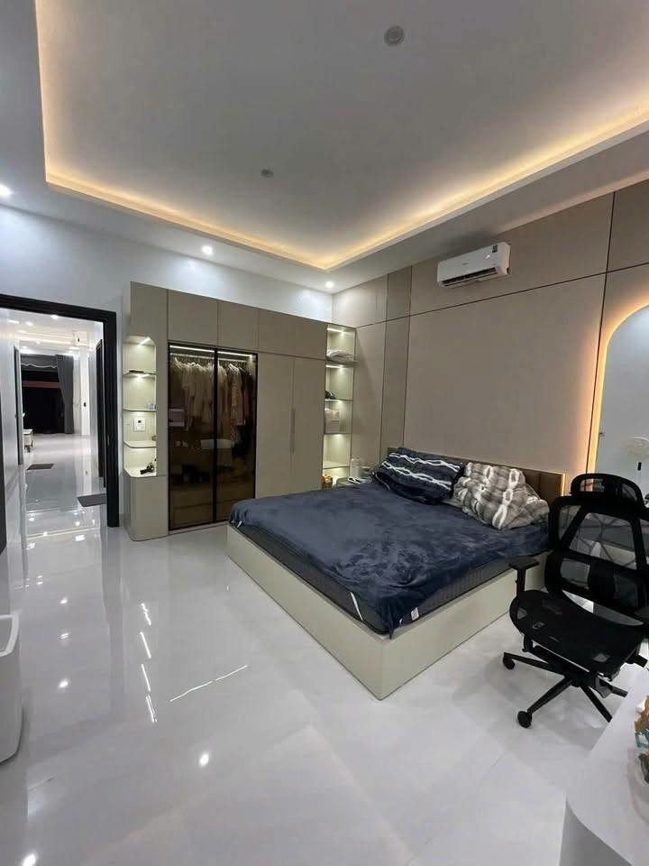 Hơn 1 tỷ / Bán đất & kèm nhà hiện đại mới xây full nội thất cao cấp . - Ảnh 2