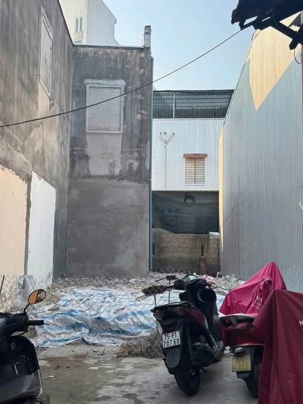 Đất Kiệt 11 Phan Bội Châu, Vĩnh Ninh, Phường Thuận Hoá ngay chơ Bến Ngự