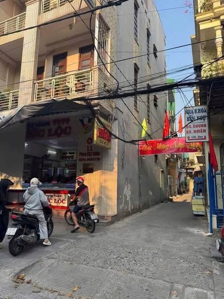 Đất Kiệt 11 Phan Bội Châu, Vĩnh Ninh, Phường Thuận Hoá ngay chơ Bến Ngự