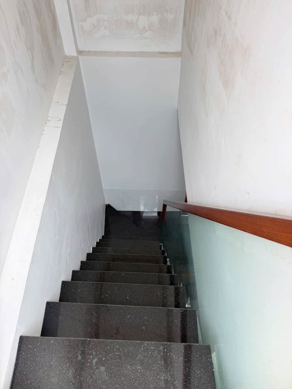 🔥 1 TỶ 690TR - NHÀ LẦU 130M² SÀN GẦN BIỂN THƯƠNG CHÁNH 🔥 - Ảnh 3
