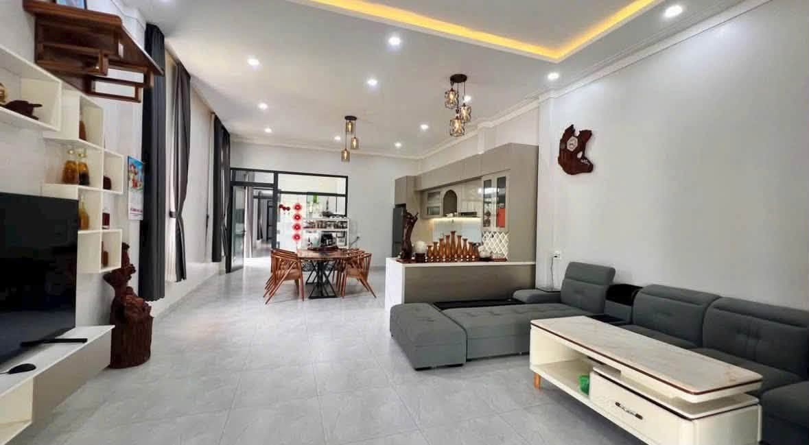 NHÀ ĐẸP TRUNG TÂM BẢO LỘC - 2 mặt tiền - Ảnh 5