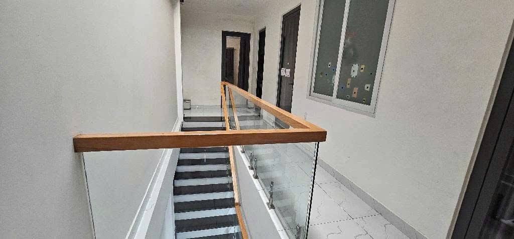 MẶT TIỀN KINH DOANH 2 TẦNG 5X30M - MẶT TIỀN ĐƯỜNG TÂN SƠN - ĐƯỜNG RỘNG 36M CÓ LỀ - ĐỐI DIỆN SÂN GOLF - GẦN SÂN BAY - PHƯỜNG 12 GÒ VẤP.