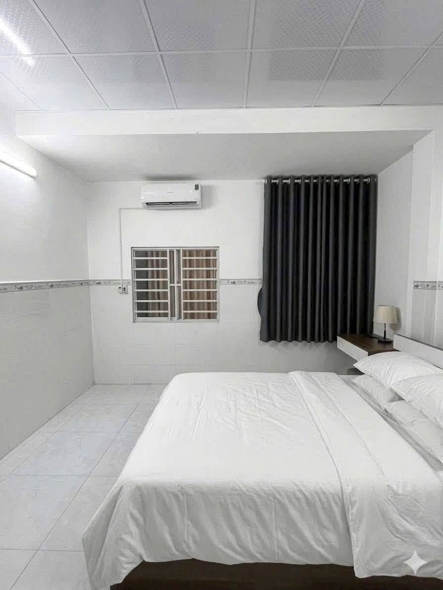 5 Tỷ 850 - Đường 4,5m - Nhà 2 Tầng 2 Mặt Tiền 52m² - Ngang 4m  📍 Huỳnh Tấn Phát, Quận 7