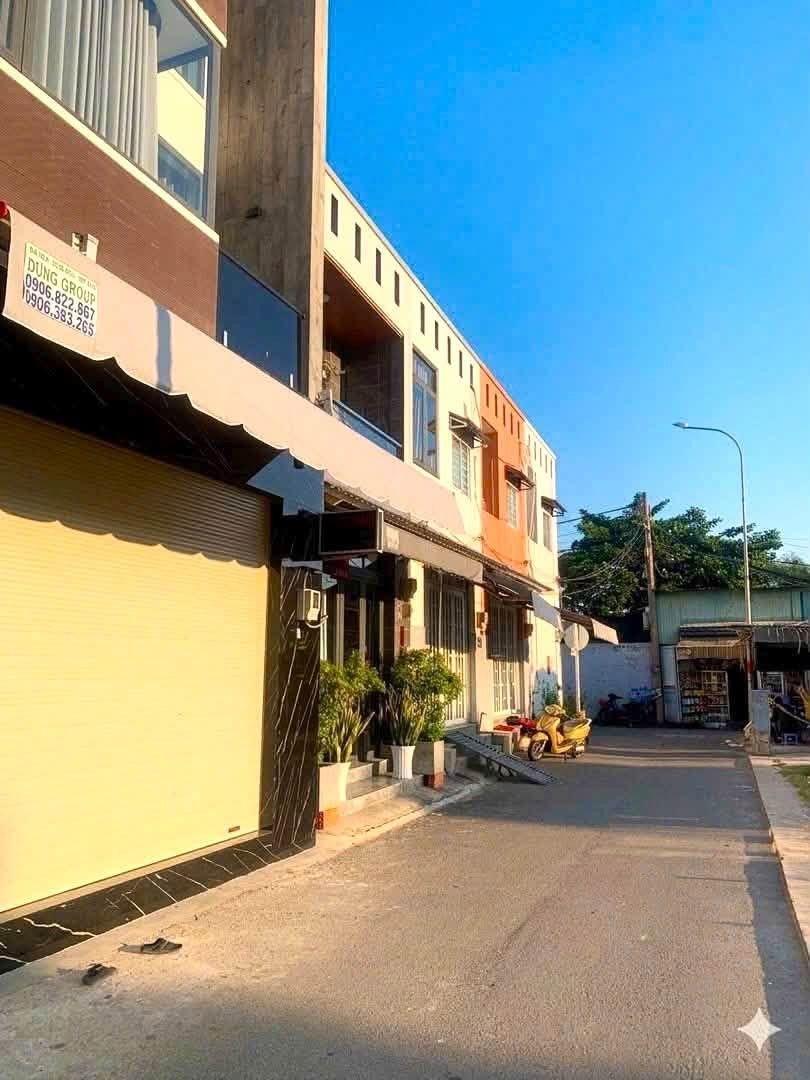 5 Tỷ 850 - Đường 4,5m - Nhà 2 Tầng 2 Mặt Tiền 52m² - Ngang 4m  📍 Huỳnh Tấn Phát, Quận 7
