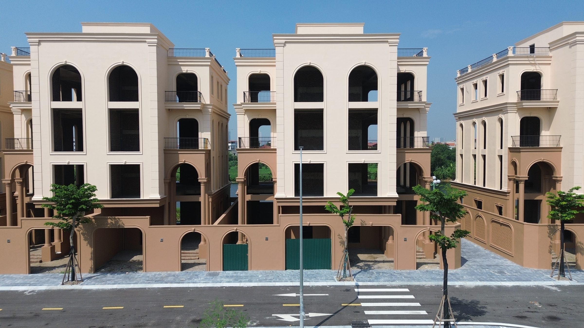 Bán Biệt Thự mặt sông 118m2 giá 20 tỷ tại Gia Lâm Hà Nội