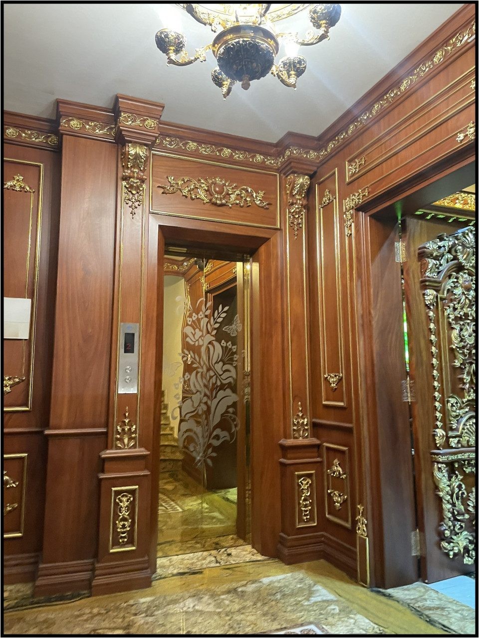 Biệt thự đẹp long lanh 8 x 22m 1 hầm 5 lầu thang máy Lê Đức Thọ TP.HCM