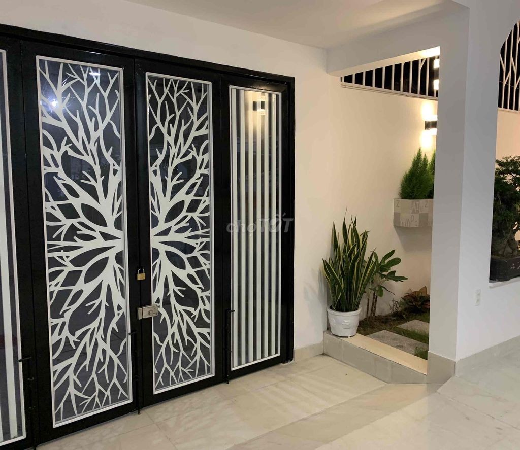 Bán Nhà Chính Chủ. Tiện Nghi đầy đủ full NT, Nhà mới ô tô đỗ trong sân - Ảnh 7