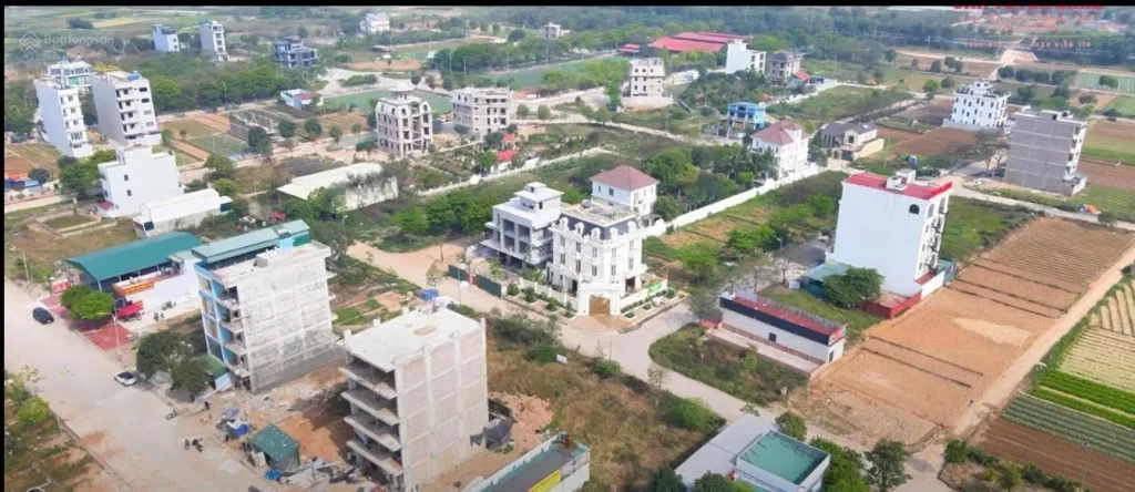 Cần bán gấp biệt thự dự án mê linh, 2 mặt view vườn hoa, sổ đỏ cc, giá 30tr/m