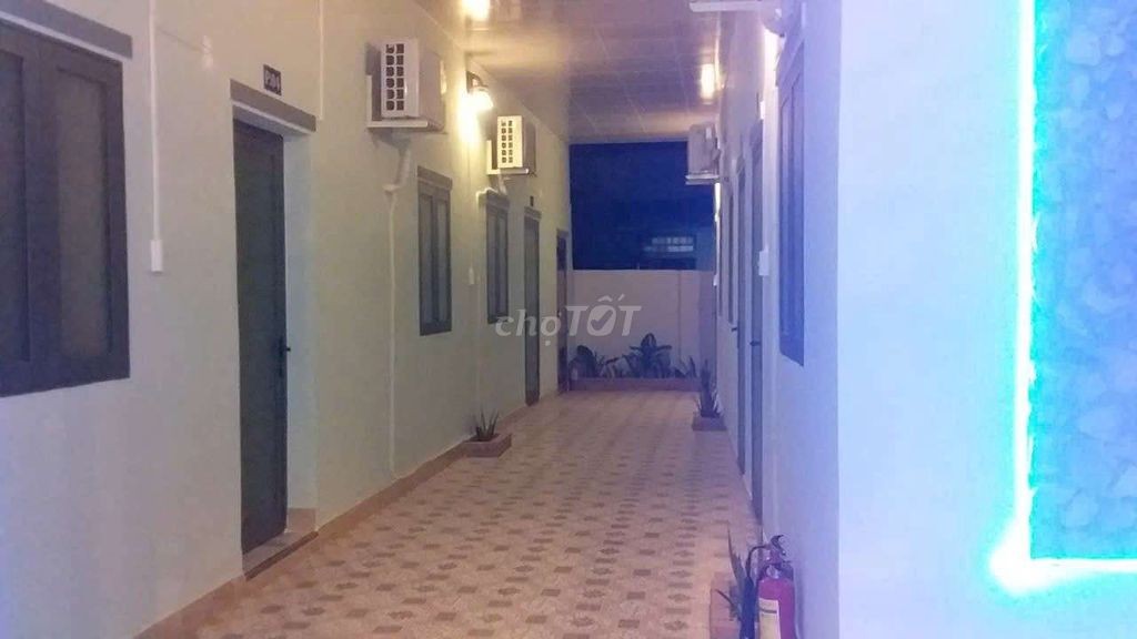 gia đình đi nước ngoài nên cần bán nhà nghỉ sân vườn Myfriend