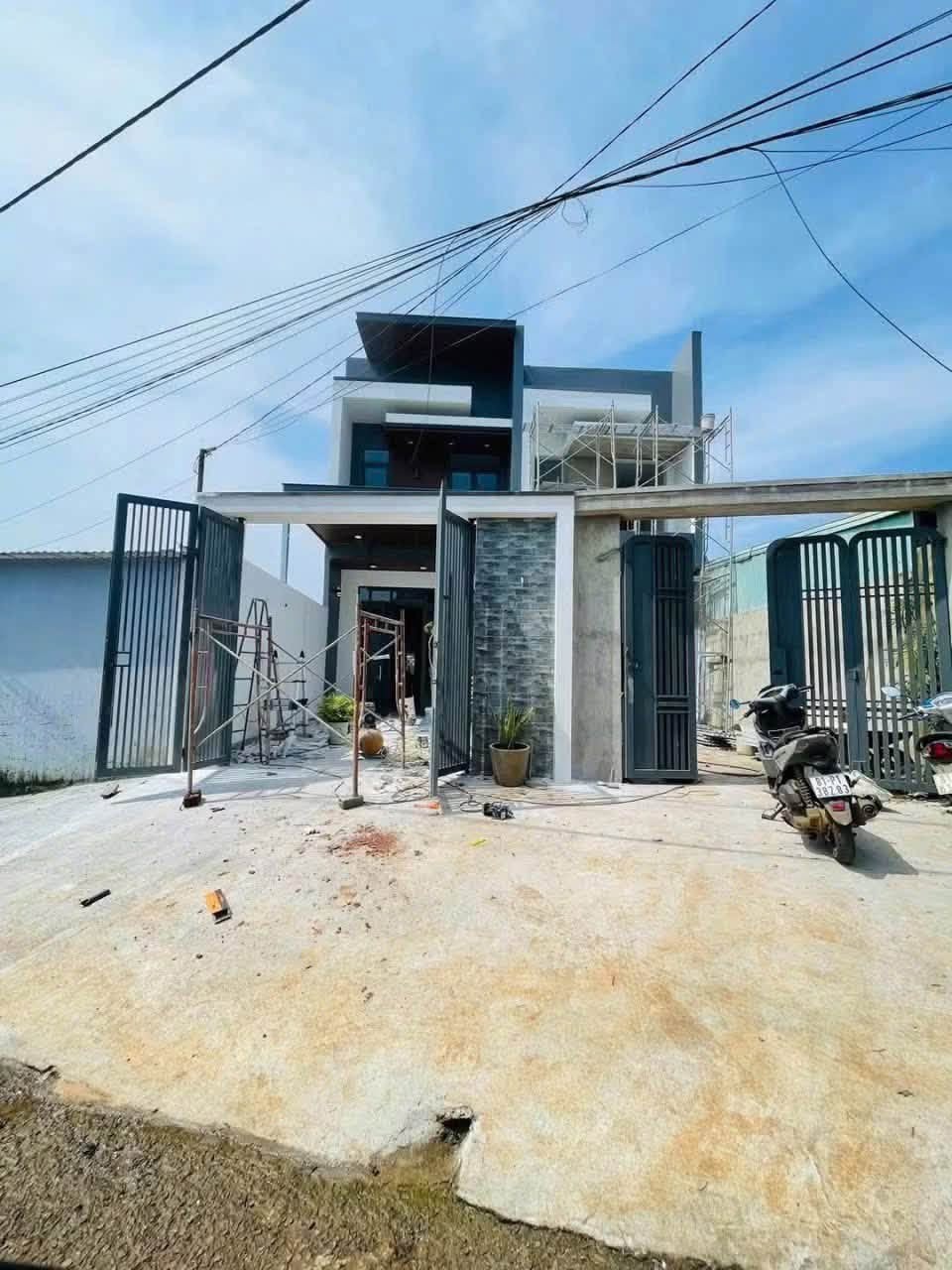 🏡🔥 NHÀ TRUNG TÂM – CÓ SÂN VƯỜN TRỒNG RAU, NUÔI GÀ 🐓🌱 - Ảnh 1