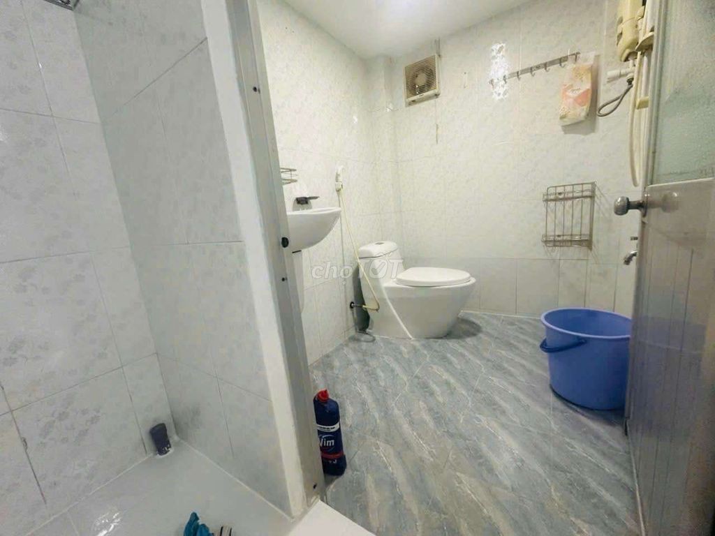 3,95 TỶ - NHÀ MỚI Ở NGAY - CHỢ THỦ ĐỨC - 50m2 - NHÀ 2 TẦNG 3 PHÒNG NGỦ - Ảnh 1