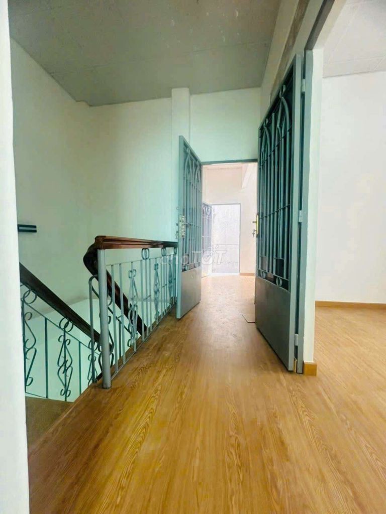 3,95 TỶ - NHÀ MỚI Ở NGAY - CHỢ THỦ ĐỨC - 50m2 - NHÀ 2 TẦNG 3 PHÒNG NGỦ - Ảnh 3