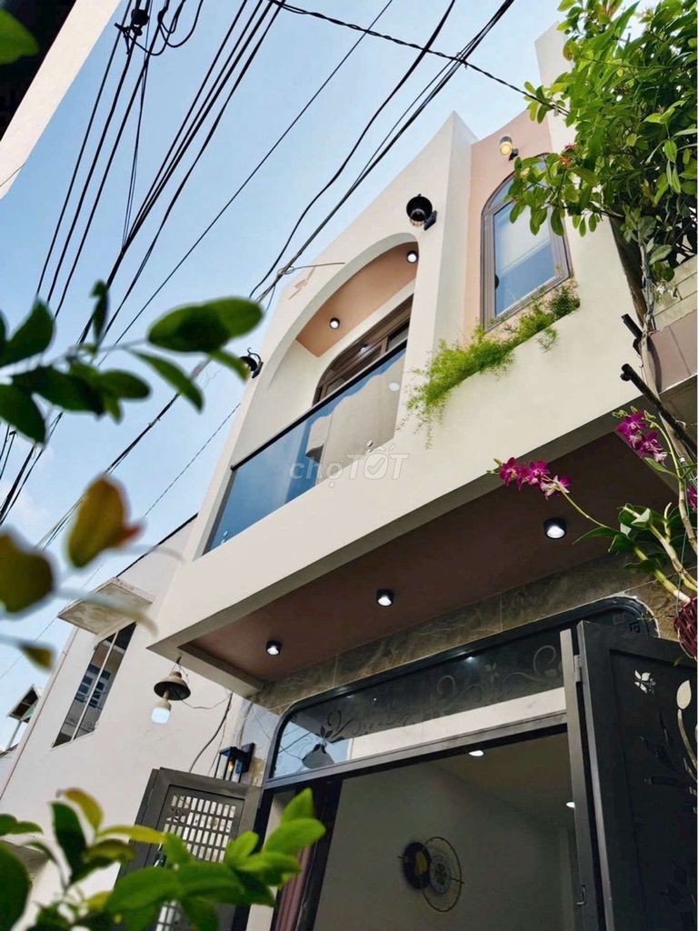 NHÀ ĐẸP CHO VC TRẺ / 22m2/ NỞ HẬU/ HẺM 4M/ KHÔNG QUI HOẠCH/LOTTE MART