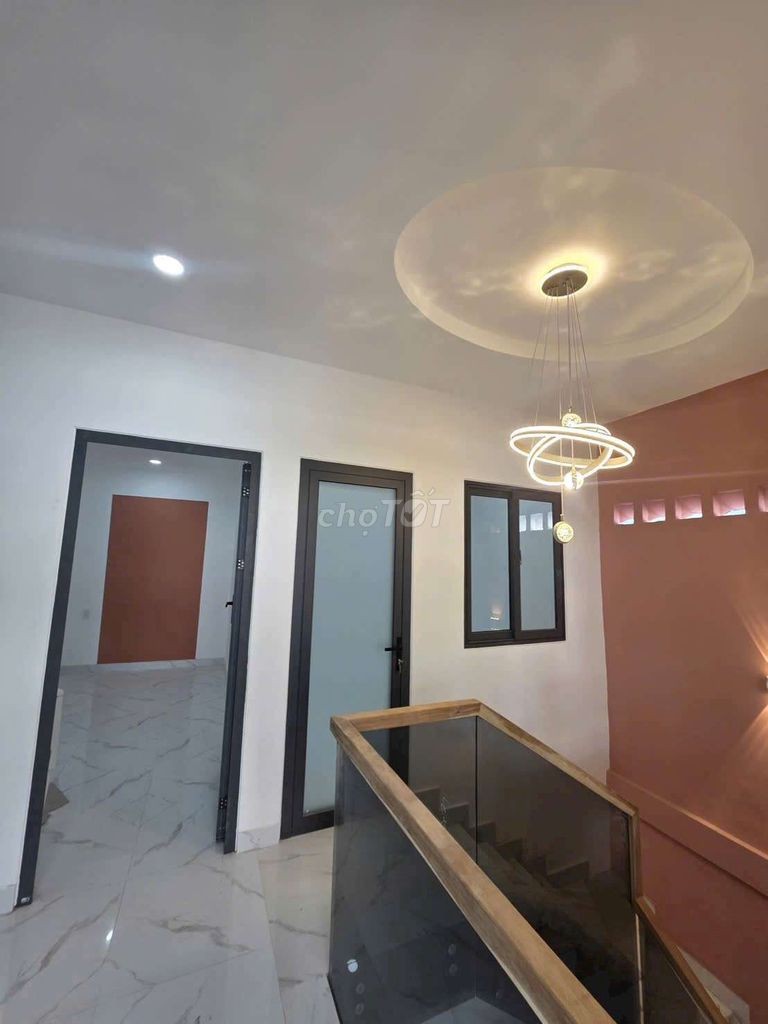 Nhà 6x9m 1 lầu 4PN đường Tỉnh Lộ 10 Bình Tân giáp quận 6 - Ảnh 3