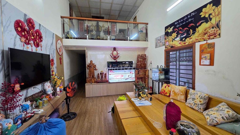 Nhà nở hậu Trung tâm thành phố - Ảnh 2