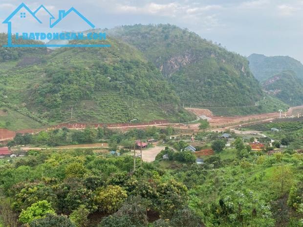 🌿 HÀNG HIẾM MỘC CHÂU – QUỸ ĐẤT DIỆN TÍCH LỚN, ĐƯỜNG LIÊN XÃ