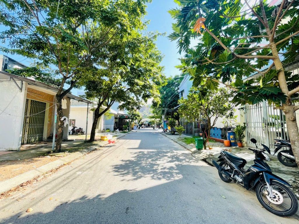 💥Bán gấp Đất mặt tiền gần ngã 3 Âu Cơ và Lạc Long Quân, 100m2 sạch đẹp