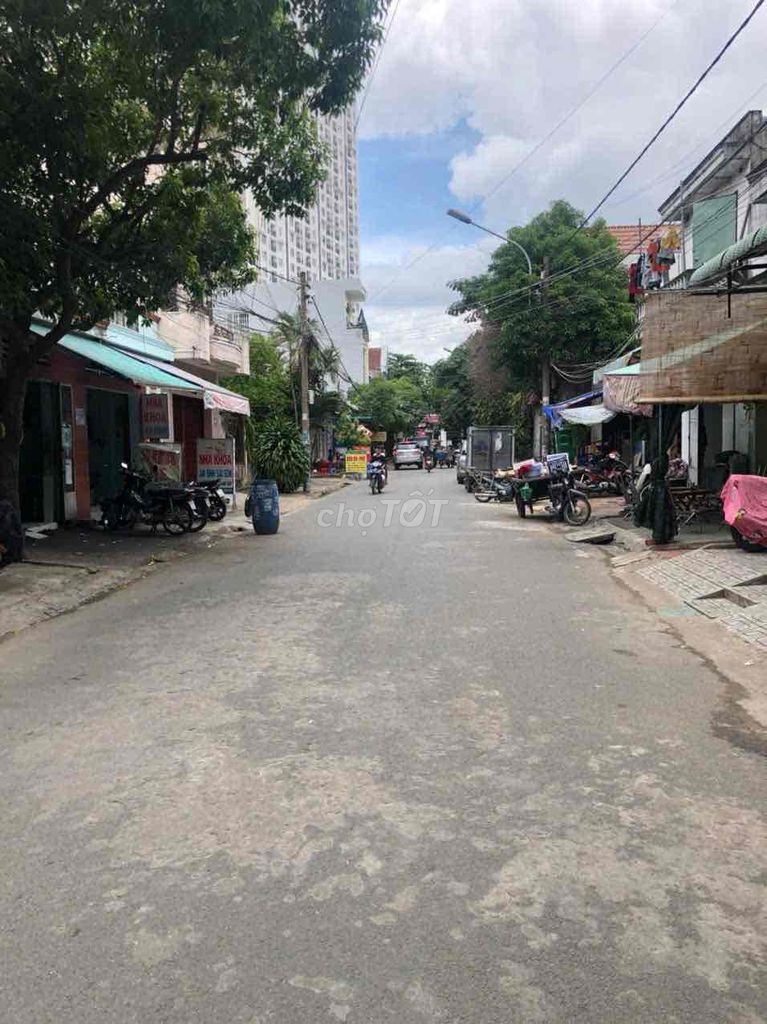 NHÀ PHỐ VIỆT LẬP ,DĨ AN