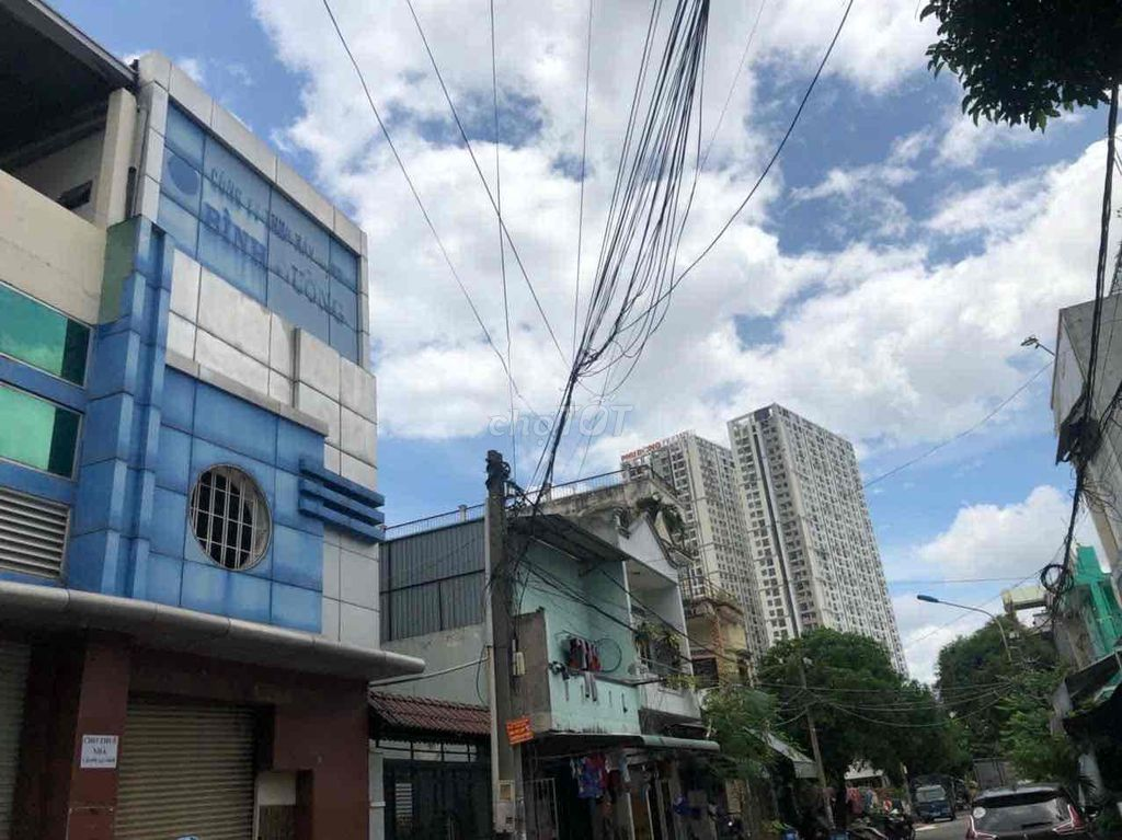 NHÀ PHỐ VIỆT LẬP ,DĨ AN