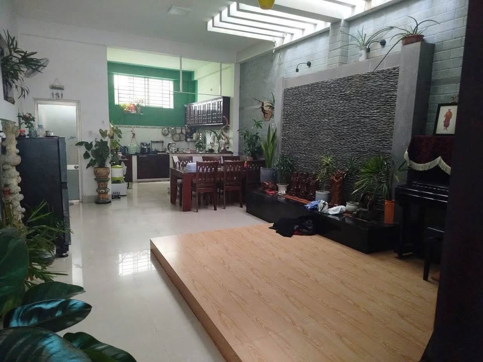 🏠 BÁN NHÀ 3 TẦNG MẶT TIỀN ĐƯỜNG NGUYỄN HỮU HUÂN, TRUNG TÂM TP NHA TRANG, VỊ TRÍ ĐẸP Ở KINH DOANH, DU KHÁCH TÂY TẬP TRUNG ĐÔNG