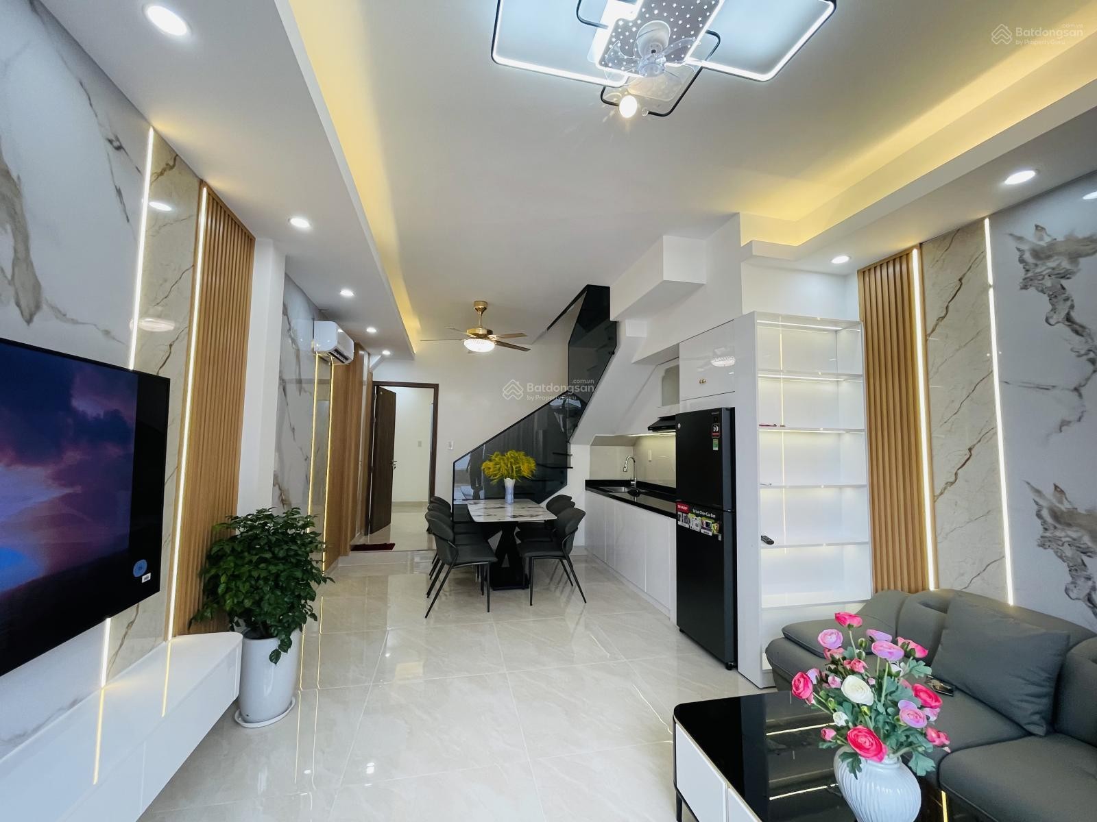 Siêu phẩm nhà 3 tầng Duy Tân trung tâm TP Huế. 4PN/4WC. Nhỉnh 3 tỷ - Ảnh 11