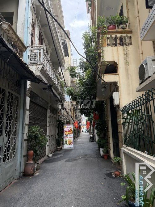 Bán nhà phân lô quân đội, cách đường Trường Chinh chỉ 60m