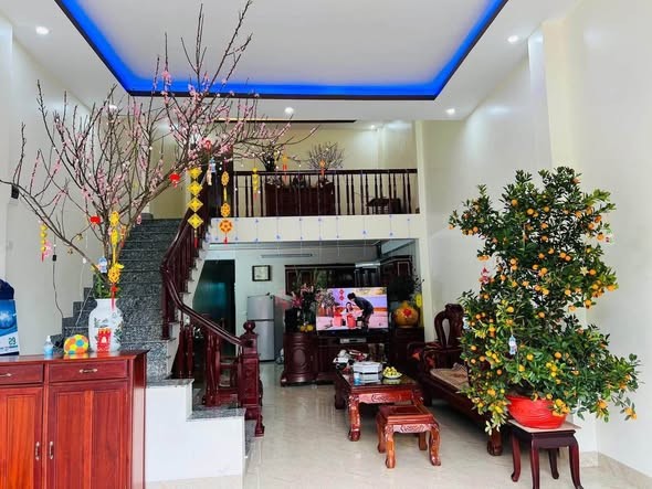 🏡CĂN NHÀ CẤp4 Gác Lửng Cây xăng B4  NAM CƯỜNG 2TỶ690TR - Ảnh 2
