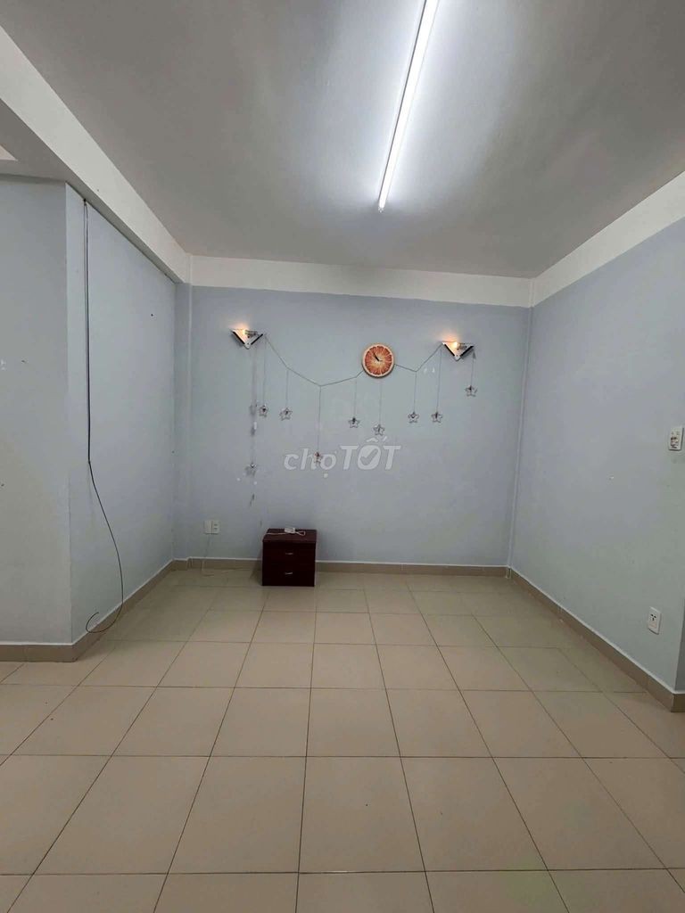 Giá siêu tốt chỉ 1 tỷ 650 chung cư 2PN Ngô Quyền sổ hồng riêng