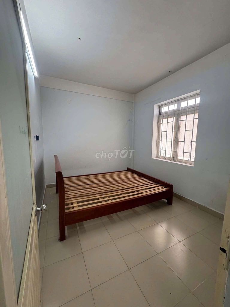 Giá siêu tốt chỉ 1 tỷ 650 chung cư 2PN Ngô Quyền sổ hồng riêng