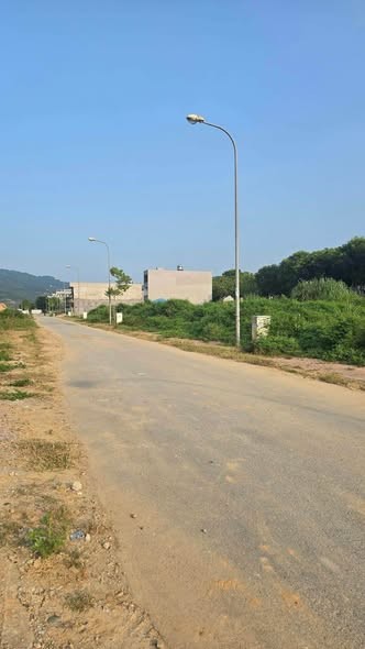 ✈️ Bán Lô gần lô góc đường Nguyễn Tuân ( B5 ) ngay gần O tròn B5