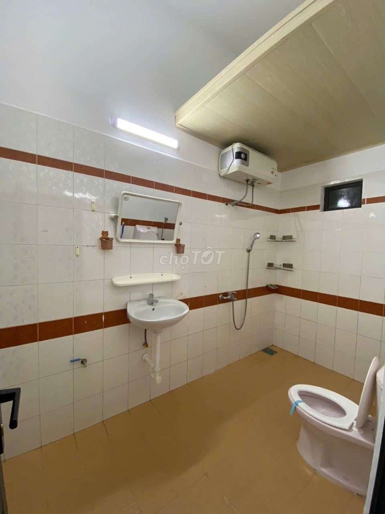 Chung cư có thang máy 2 tỷ 350 sổ đỏ lâu dài Hùng Vương Đà Lạt - Ảnh 4