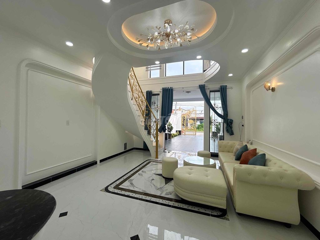 Bán villa lầu hồ boi, mặt tiền Nguyễn Văn Cừ nối dài - Ảnh 9
